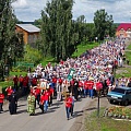 Сотни паломников на Крестном ходе в память Серафима Саровского