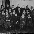Это фотография из семейного альбома одного из воспитанников, Шевчукова П. М.